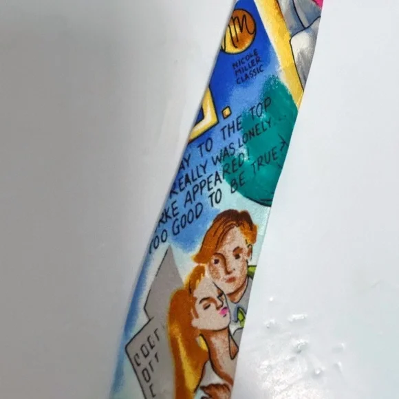 Vintage 1991 Nicole Miller Silk tie, couple theme - Picture 9 of 11